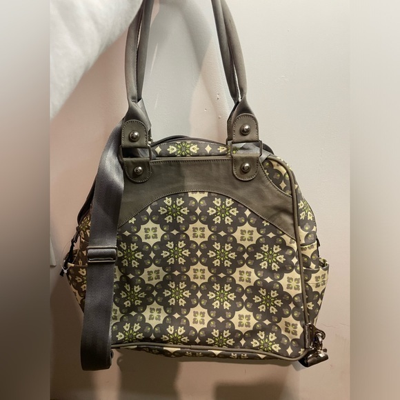 Petunia‎ Pickle Bottom Diaper Bag - Picture 6 of 8